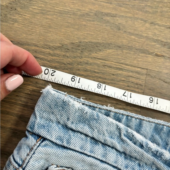 Good American Good Vintage Light Wash Stretchy Jeans Women’s Size 16 - Picture 6 of 12